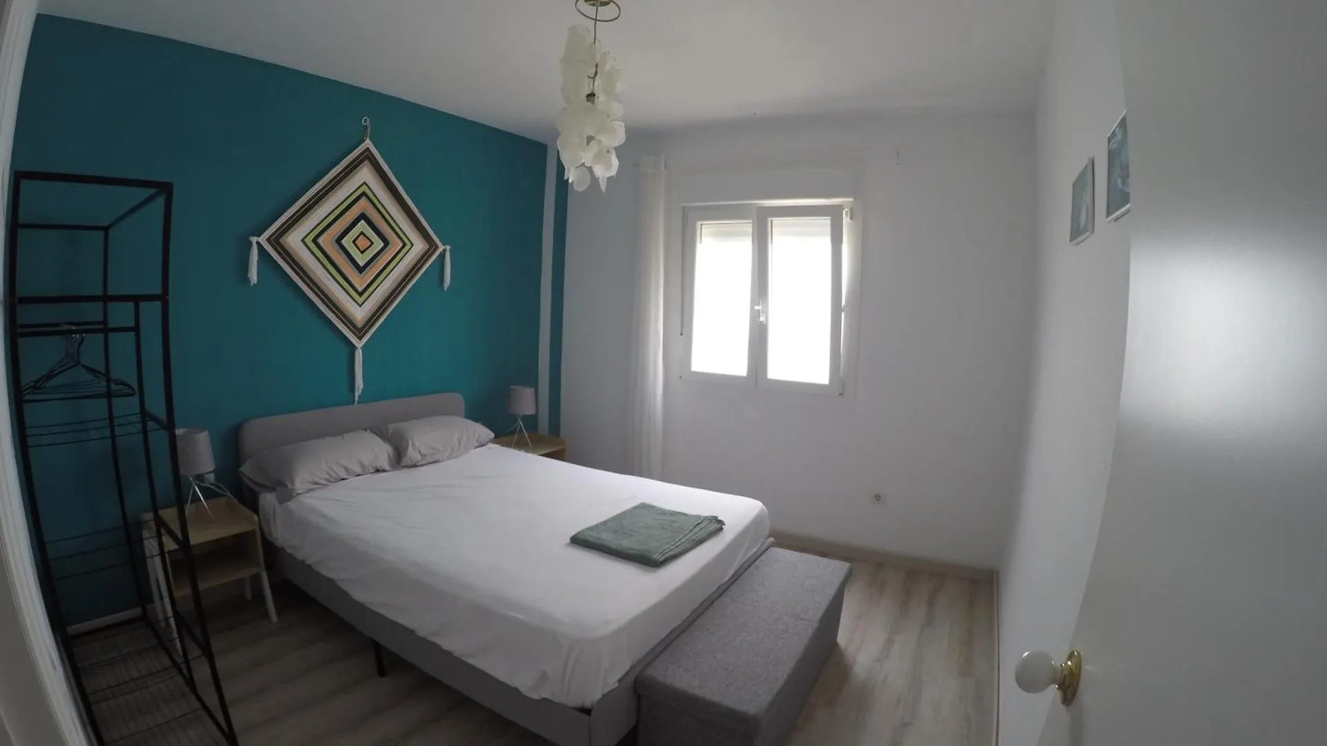 Apartament Tarifa Central Duplex With Private Parking And Patio